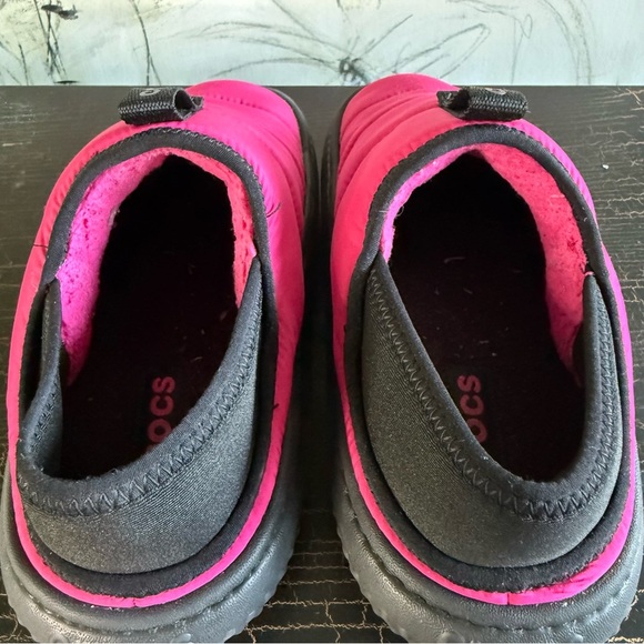 CROCS Pink and Black Slippers Comfortable Slip-On Design size J3 - Picture 7 of 7